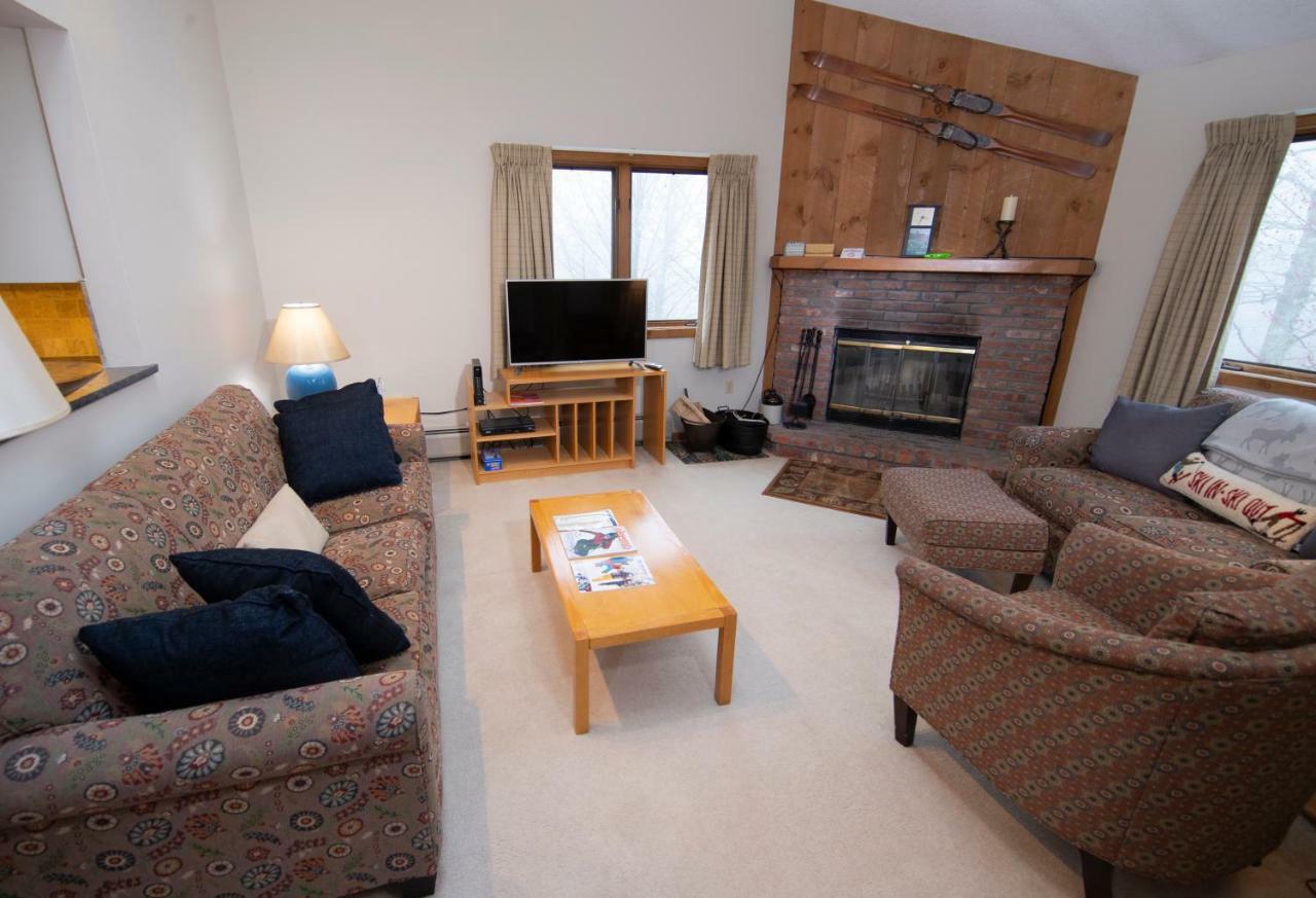 Okemo Mountain Lodging Ладлоу Экстерьер фото