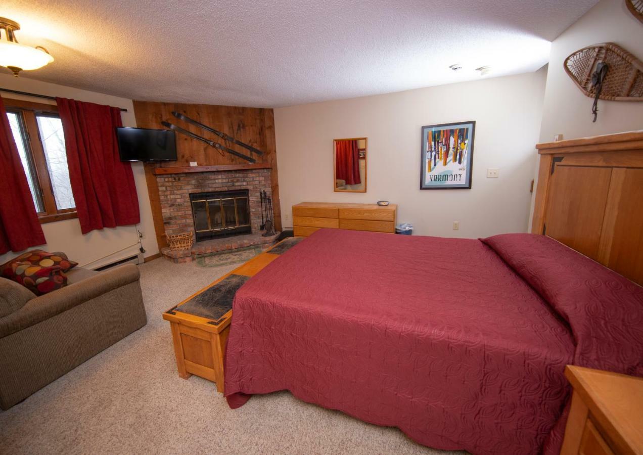 Okemo Mountain Lodging Ладлоу Экстерьер фото