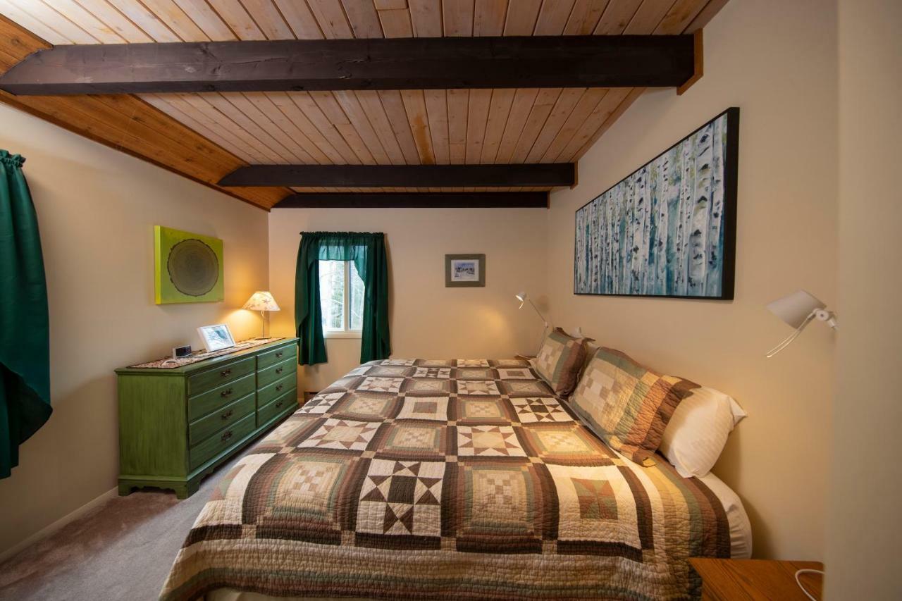 Okemo Mountain Lodging Ладлоу Экстерьер фото